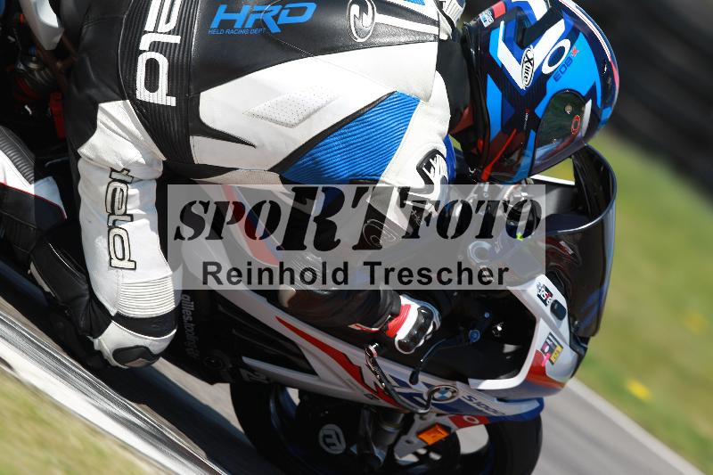 /Archiv-2022/07 16.04.2022 Speer Racing ADR/Gruppe gelb/backside